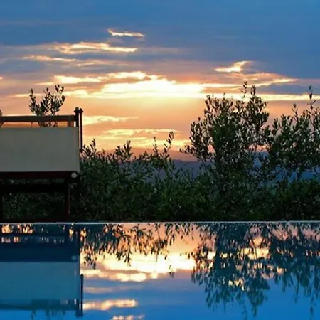 Aparthotel Castello Di Fulignano Sinadra Superior 4*